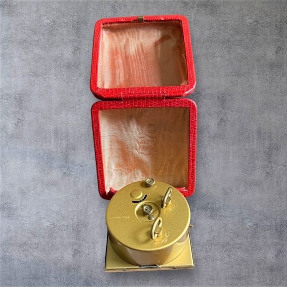 Vintage Florn Travel Alarm Clock in a Genuine Red Leather Case - Picture 5 of 11